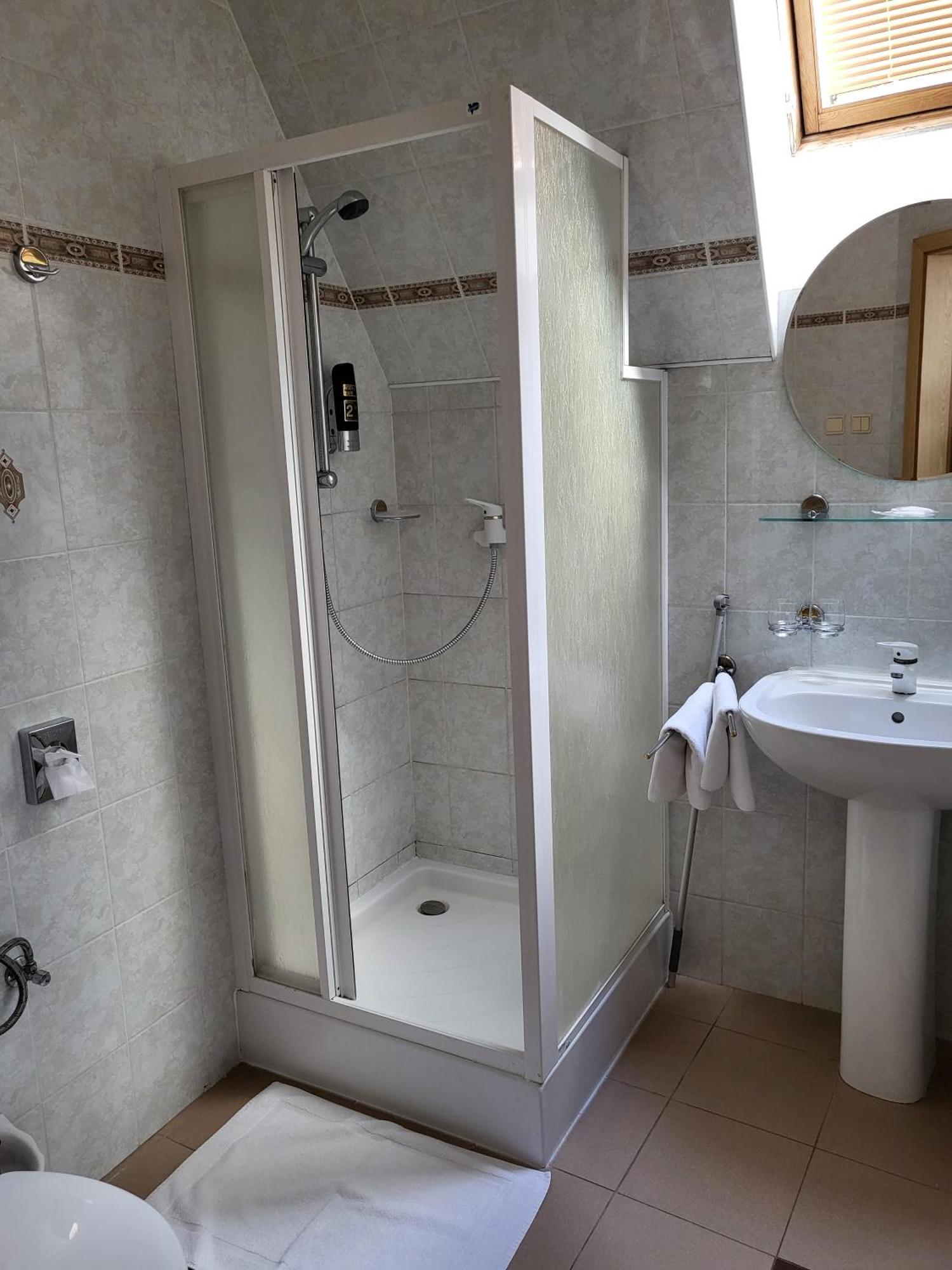 Hotel Margit Тренчианске-Теплице Экстерьер фото