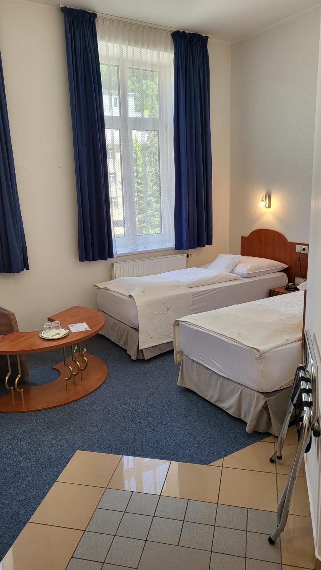 Hotel Margit Тренчианске-Теплице Экстерьер фото