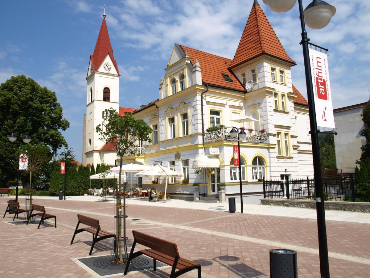 Hotel Margit Тренчианске-Теплице Экстерьер фото